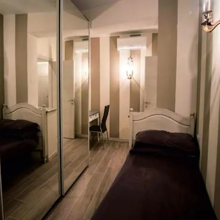 Downstairs Appartement *